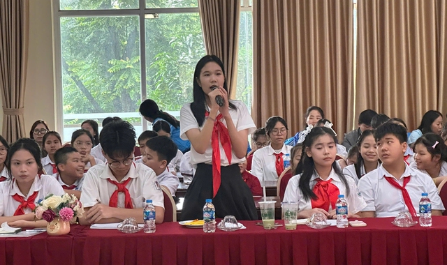 Thiếu nhi thủ đô lo ngại về tình trạng 'bình thường hóa' hành vi lệch chuẩn - Ảnh 2. Thiếu nhi thủ đô lo ngại về tình trạng 'bình thường hóa' hành vi lệch chuẩn - Ảnh 2.