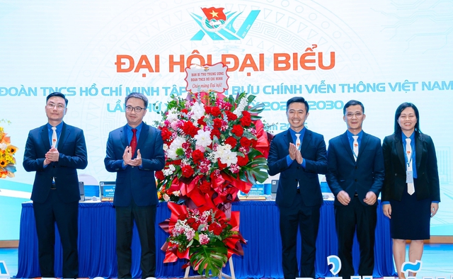 Anh Nguyễn Quang Long tái đắc cử Bí thư Đoàn Thanh niên VNPT - Ảnh 1.