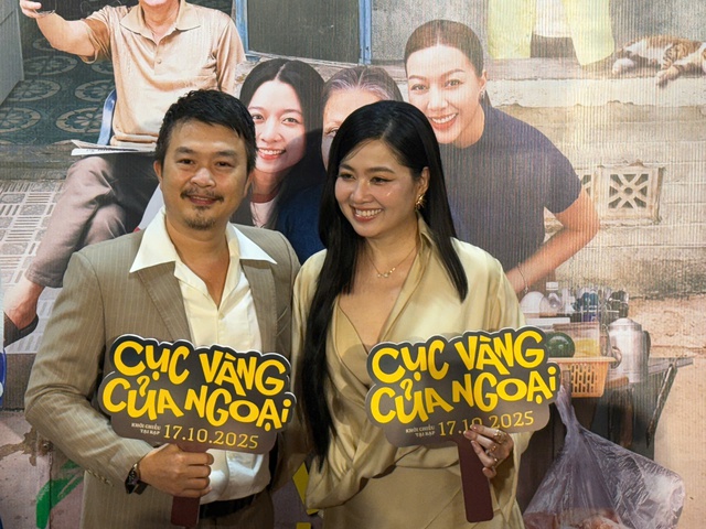 Tuấn Khải trải l&ograve;ng về h&ocirc;n nh&acirc;n với L&ecirc; Kh&aacute;nh, l&ecirc;n tiếng khi bị n&oacute;i 'sợ vợ' - Ảnh 1.