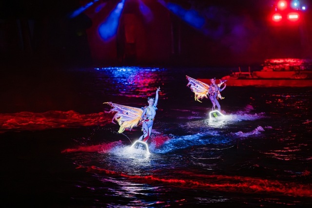 Show Bản giao hưởng đại dương 'tốt nhất thế giới' sắp diễn ra tại Phú Quốc
- Ảnh 4. Show Bản giao hưởng đại dương 'tốt nhất thế giới' sắp diễn ra tại Phú Quốc
- Ảnh 4.