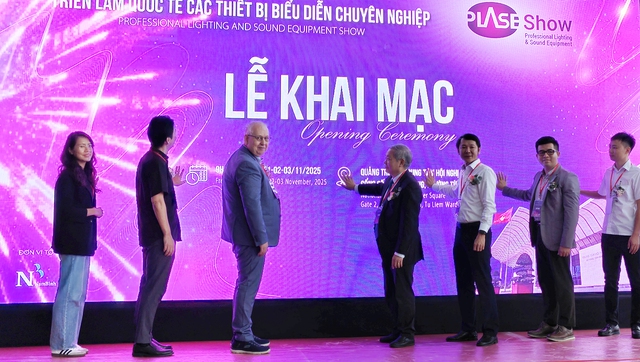 Hệ sinh th&aacute;i thiết bị biểu diễn 4.0 hội tụ tại H&agrave; Nội - Ảnh 3.