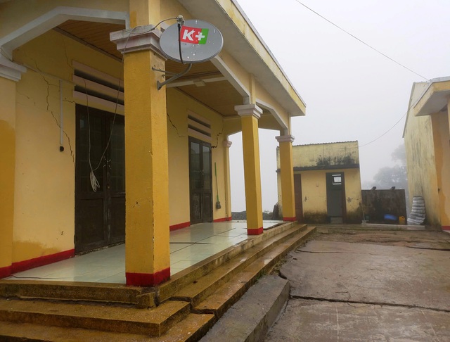 Đà Nẵng: Một điểm trường nguy cơ đổ sập vì sạt lở sau 3 tháng khánh thành - Ảnh 2.