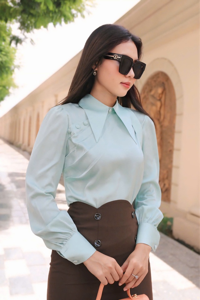 Áo blouse tay bồng, 'nàng thơ' lãng mạn cho chị em công sở - Ảnh 2.
