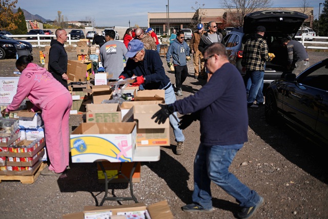 Chính phủ Mỹ cảnh báo tiểu bang dừng trợ cấp toàn bộ tem phiếu thực phẩm - Ảnh 1.