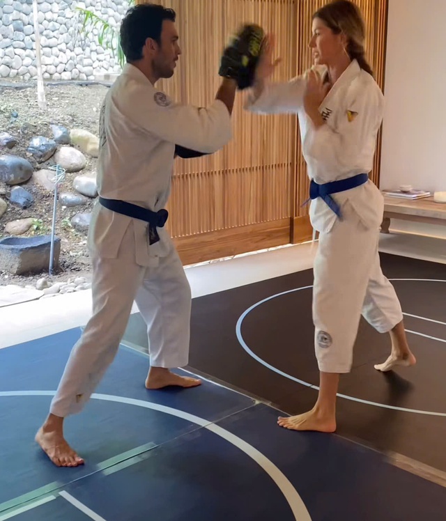 Siêu mẫu Gisele Bündchen và chuyện tình với bạn trai trẻ Joaquim Valente - Ảnh 3. Siêu mẫu Gisele Bündchen và chuyện tình với bạn trai trẻ Joaquim Valente - Ảnh 3.