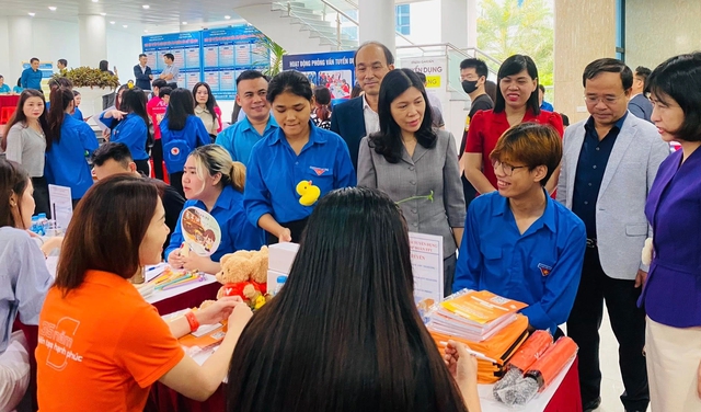 Hơn 1.660 vị trí việc làm dành cho lao động trẻ - Ảnh 2.