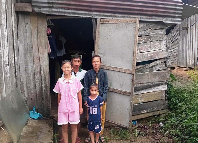 Vợ mắc bệnh hiểm ngh&egrave;o vẫn theo chồng l&agrave;m thu&ecirc; nu&ocirc;i 2 con nhỏ - Ảnh 1.