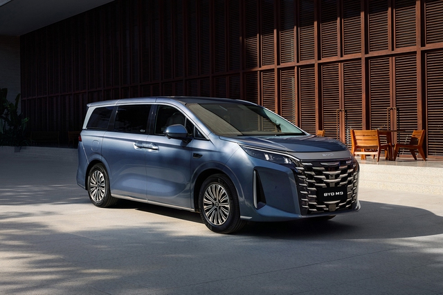 MPV hybrid BYD M9 giá từ 1,99 tỉ tại Việt Nam, có gì cạnh tranh KIA Carnival? - Ảnh 1.