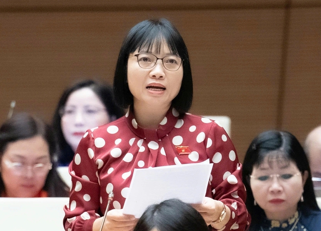 សំណើសុំឈប់សម្រាកលំហែមាតុភាពរបស់ប្ដីប្រពន្ធ 7-8 ខែអាស្រ័យលើការបែងចែកគ្រួសារ - រូបថត 1 ។