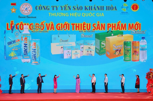 Yến s&agrave;o Kh&aacute;nh H&ograve;a ra mắt 5 sản phẩm mới, trao giải cho kh&aacute;ch h&agrave;ng tr&uacute;ng thưởng- Ảnh 1.