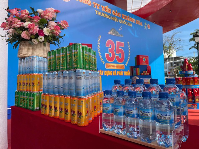 Yến s&agrave;o Kh&aacute;nh H&ograve;a ra mắt 5 sản phẩm mới, trao giải cho kh&aacute;ch h&agrave;ng tr&uacute;ng thưởng- Ảnh 2.