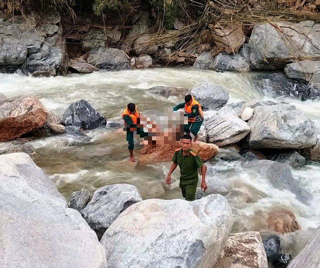 Nước lớn đột ngột đổ về, 5 em nhỏ ở vùng cao Đà Nẵng bị cuốn trôi- Ảnh 1.