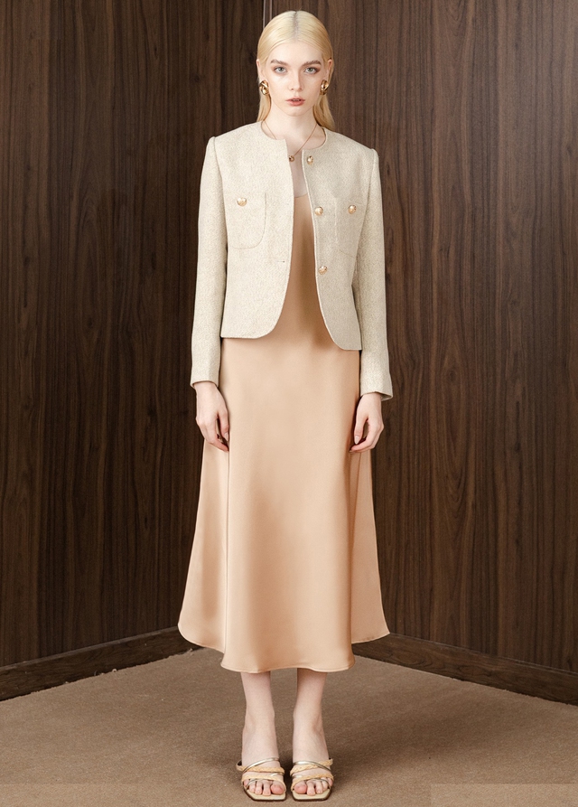 Trẻ hóa phong cách mùa đông với áo khoác dáng ngắn - Ảnh 3.