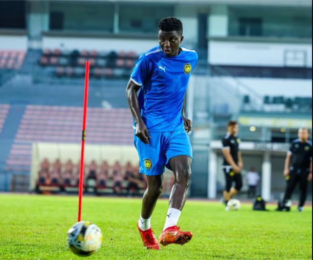 Sao nhập tịch Malaysia vội v&atilde; rời đội tuyển trong b&iacute; ẩn: FAM lại sợ bị FIFA phạt?- Ảnh 1.