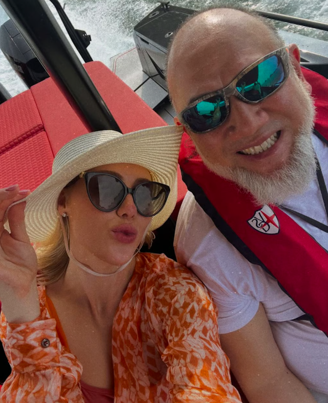 Brittany Porter từng nghĩ mình như một nàng công chúa khi quen cựu vương Malaysia