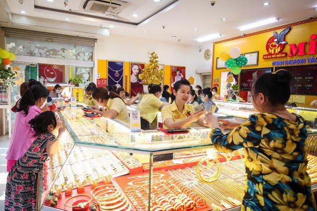 Mang vàng qua sân bay được không?  - Ảnh 2.