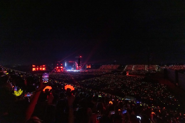Điều g&igrave; khiến fan 'lụy' G-DRAGON 2025 WORLD TOUR [&Uuml;bermensch] in Hanoi, presented by VPBank- Ảnh 1.