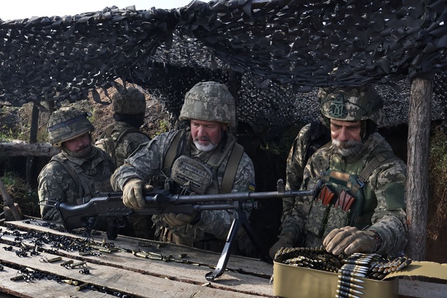 Ukraine thừa nhận khó khăn tại Pokrovsk, Zaporizhzhia - Ảnh 2.