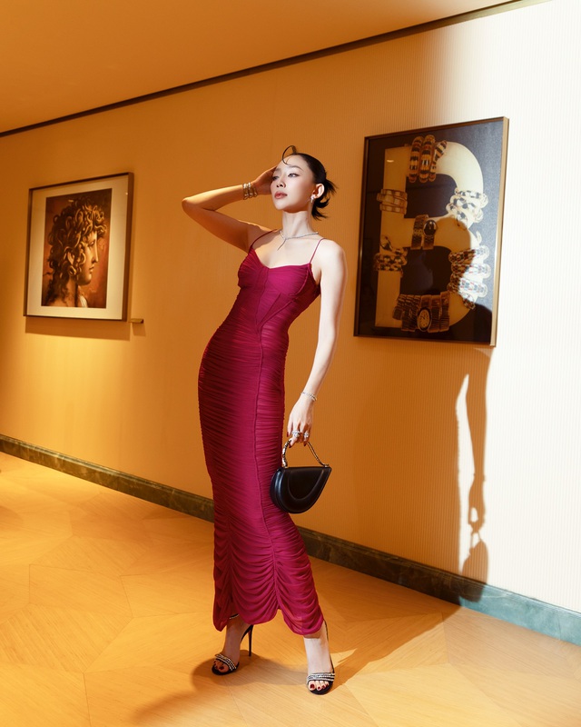 Túi xách, phụ kiện ‘nhỏ mà có võ’ định hình phong cách- Ảnh 4.