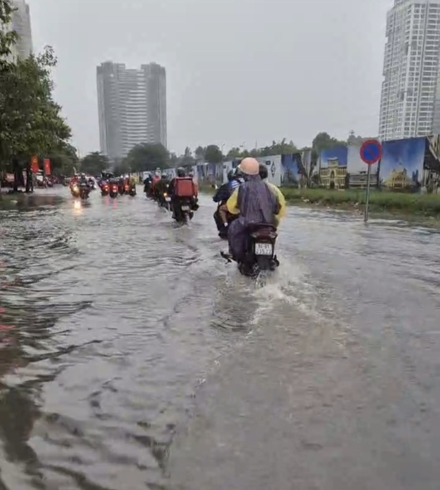 Khi mưa liên tục, thử 'chớp thời cơ' khởi sự kinh doanh với những mô hình này… - Ảnh 1.