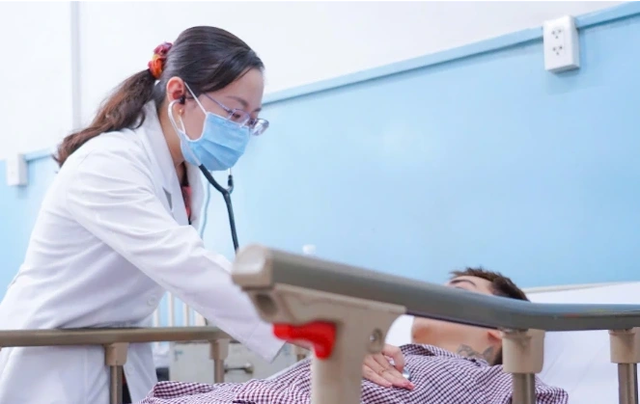 Đã xác định 'thủ phạm' khiến hơn 300 người ngộ độc sau khi ăn bánh mì- Ảnh 1. Đã xác định 'thủ phạm' khiến hơn 300 người ngộ độc sau khi ăn bánh mì- Ảnh 1.