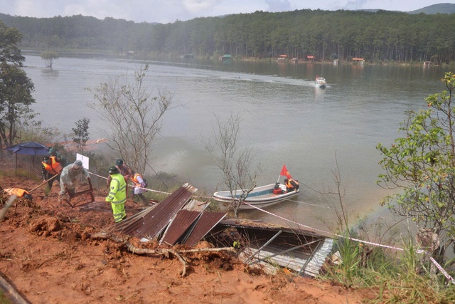 Lâm Đồng: 500 người tham gia diễn tập phòng thủ dân sự tại hồ Tuyền Lâm - Ảnh 3.