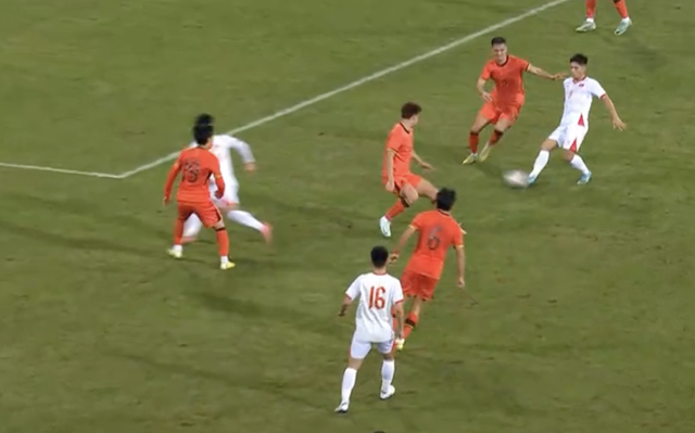 Nóng: Bùi Vĩ Hào tái xuất, Minh Phúc giúp U.23 Việt Nam thắng ngoạn mục U.23 Trung Quốc- Ảnh 4.