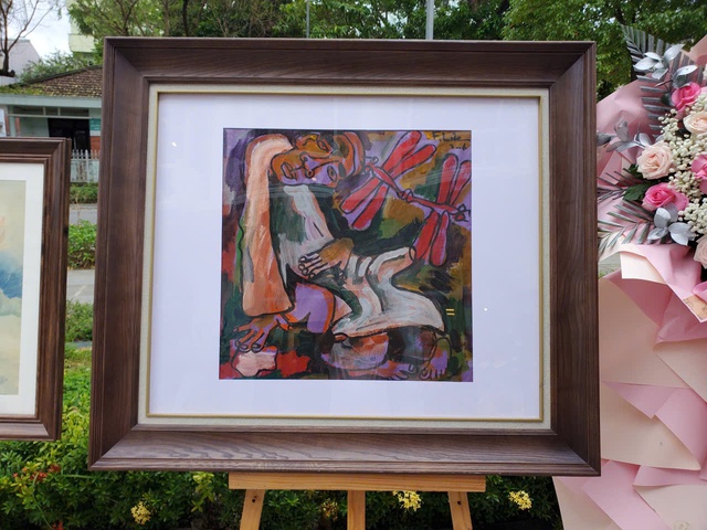 'Trình làng' loạt tác phẩm mỹ thuật quý do các nghệ sĩ danh tiếng tặng Huế- Ảnh 3.