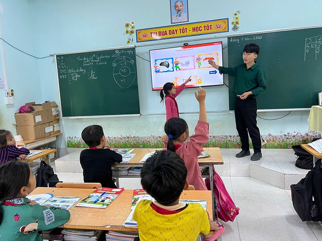 'Trái ngọt đầu mùa' từ tâm nguyện đào tạo giáo viên tiếng Anh cho Mèo Vạc - Ảnh 4.