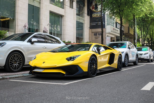 Chuỗi thẩm mỹ viện Mailisa của Ho&agrave;ng Kim Kh&aacute;nh sở hữu d&agrave;n si&ecirc;u xe trăm tỉ - Ảnh 1.