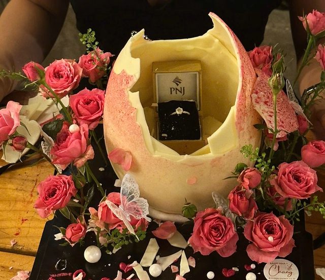 Độc lạ b&aacute;nh h&igrave;nh quả trứng &lsquo;g&acirc;y sốt&rsquo; mạng x&atilde; hội - Ảnh 6.