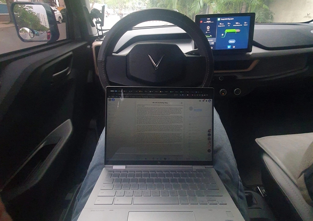 3 thiết bị kh&ocirc;ng n&ecirc;n cắm v&agrave;o cổng sạc USB tr&ecirc;n &ocirc; t&ocirc; - Ảnh 2.