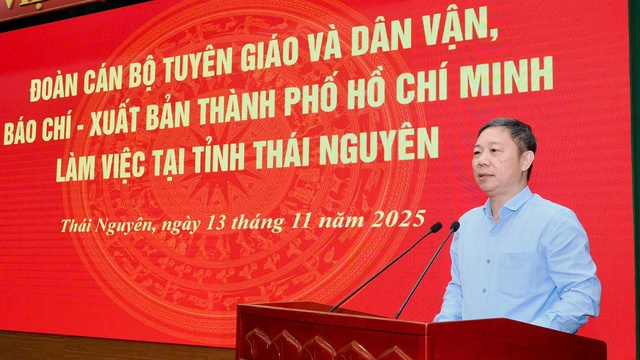 Đoàn tuyên giáo, báo chí TP.HCM tặng quà bà con Thái Nguyên bị thiệt hại mưa lũ- Ảnh 1. Đoàn tuyên giáo, báo chí TP.HCM tặng quà bà con Thái Nguyên bị thiệt hại mưa lũ- Ảnh 1.