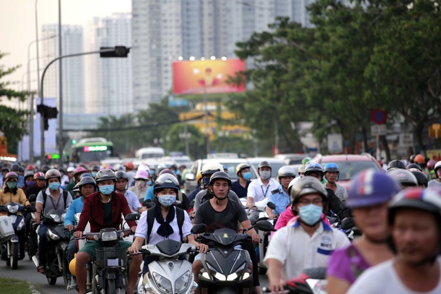 Tháng 3 năm sau, khu Nam TP.HCM sẽ có 2 đường gom giảm tải trục Nguyễn HữuThọ- Ảnh 1.