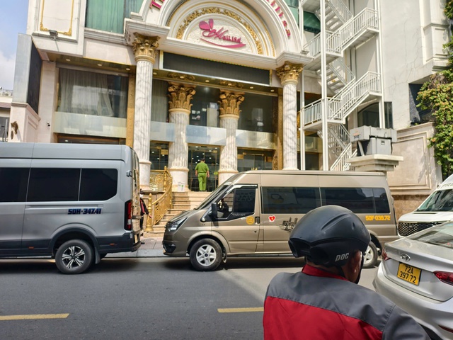 Công an kiểm tra biệt phủ của chủ thẩm mỹ viện Mailisa ở TP.HCM - Ảnh 7.