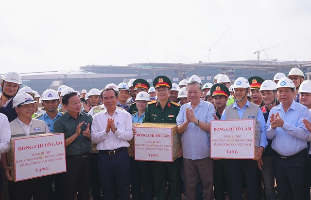 Tổng Bí thư Tô Lâm kiểm tra dự án sân bay Long Thành- Ảnh 2. Tổng Bí thư Tô Lâm kiểm tra dự án sân bay Long Thành- Ảnh 2.