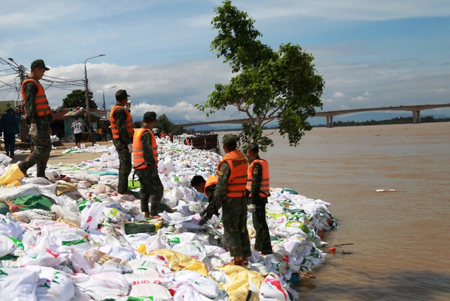 Đà Nẵng công bố tình huống khẩn cấp do sạt lở kè An Lương- Ảnh 2.