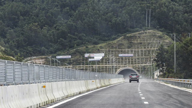 Cao tốc Quảng Ngãi - Hoài Nhơn dự kiến thông xe ngày 19.12- Ảnh 2.