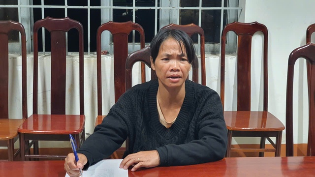 Đắk Lắk: Khởi tố người mẹ thả con xuống giếng khiến bé tử vong - Ảnh 1.