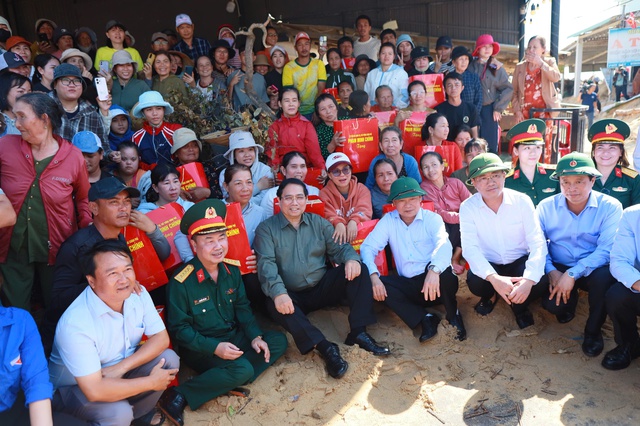 Thủ tướng Phạm Minh Chính dự Ngày hội Đại đoàn kết toàn dân tộc tại Gia Lai - Ảnh 2.