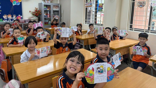 Bộ GD-ĐT đề nghị các địa phương cơ bản giữ nguyên trường phổ thông, mầm non- Ảnh 1. Bộ GD-ĐT đề nghị các địa phương cơ bản giữ nguyên trường phổ thông, mầm non- Ảnh 1.