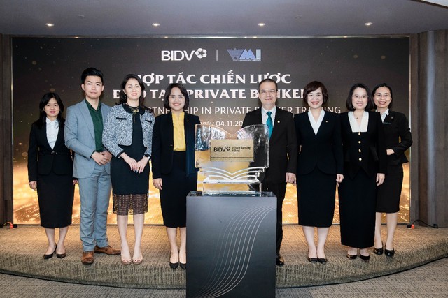 BIDV và WMI hợp tác phát triển đội ngũ Private Banker tiêu chuẩn quốc tế
- Ảnh 1.
BIDV và WMI hợp tác phát triển đội ngũ Private Banker tiêu chuẩn quốc tế
- Ảnh 1.