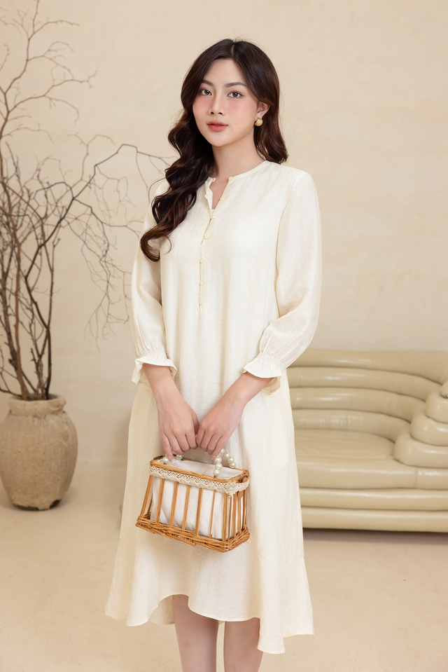 Nhẹ như mây trong từng bước đi với đầm linen Nhẹ như mây trong từng bước đi với đầm linen- Ảnh 3.