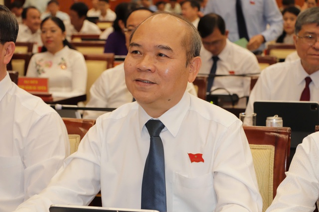 Giới thiệu ông Hoàng Nguyên Dinh, Nguyễn Công Vinh, Trần Văn Bảy bầu Phó chủ tịch UBND TP.HCM- Ảnh 3.