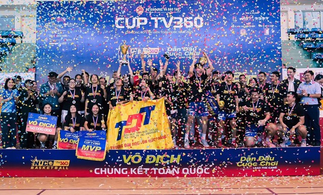 Đội b&oacute;ng rổ nữ Trường ĐH T&ocirc;n Đức Thắng lần thứ 2 v&ocirc; địch to&agrave;n quốc- Ảnh 1.