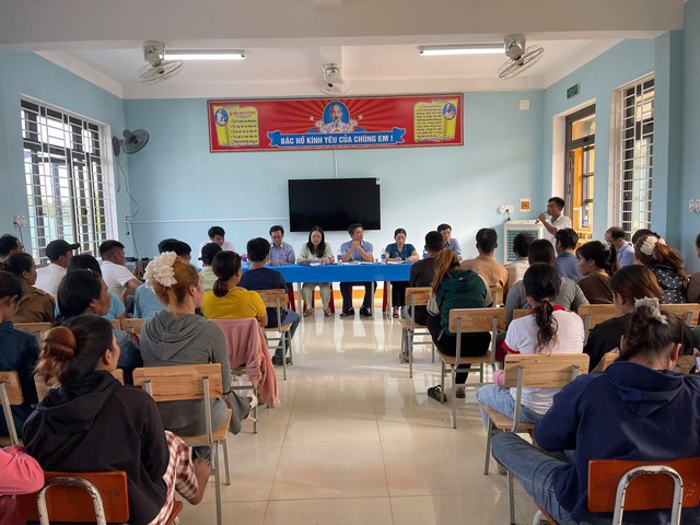 Hết thời hạn đình chỉ nhưng Phó hiệu trưởng vẫn chưa trở lại trường- Ảnh 1.