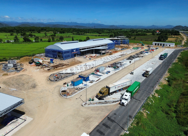 Trạm dừng chân cao tốc Vĩnh hảo - phan Thiết chậm tiến độ do vướng mặt bằng - Ảnh 1.