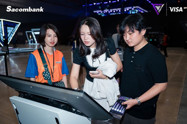 Sacombank đồng hành cùng Visa tại sự kiện thể thao điện tử EA SPORTS FC PRO FESTIVAL - Ảnh 3. Sacombank đồng hành cùng Visa tại sự kiện thể thao điện tử EA SPORTS FC PRO FESTIVAL - Ảnh 3.