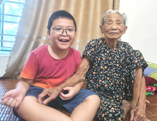 Không cần chứng minh thu nhập khi kê khai người phụ thuộc là cha, mẹ- Ảnh 2. Không cần chứng minh thu nhập khi kê khai người phụ thuộc là cha, mẹ- Ảnh 2.