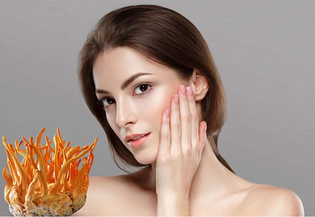 Kh&aacute;m ph&aacute; 7 c&ocirc;ng dụng nước đ&ocirc;ng tr&ugrave;ng hạ thảo gi&uacute;p hội U30 duy tr&igrave; tuổi trẻ - Ảnh 7.